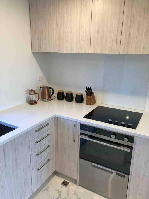 Cheerful 2 Bedroom Townhouse In Addington! Christchurch Eksteriør bilde