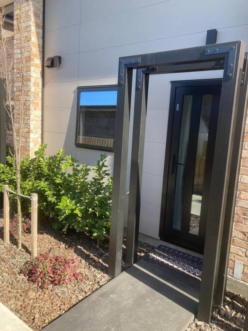 Cheerful 2 Bedroom Townhouse In Addington! Christchurch Eksteriør bilde